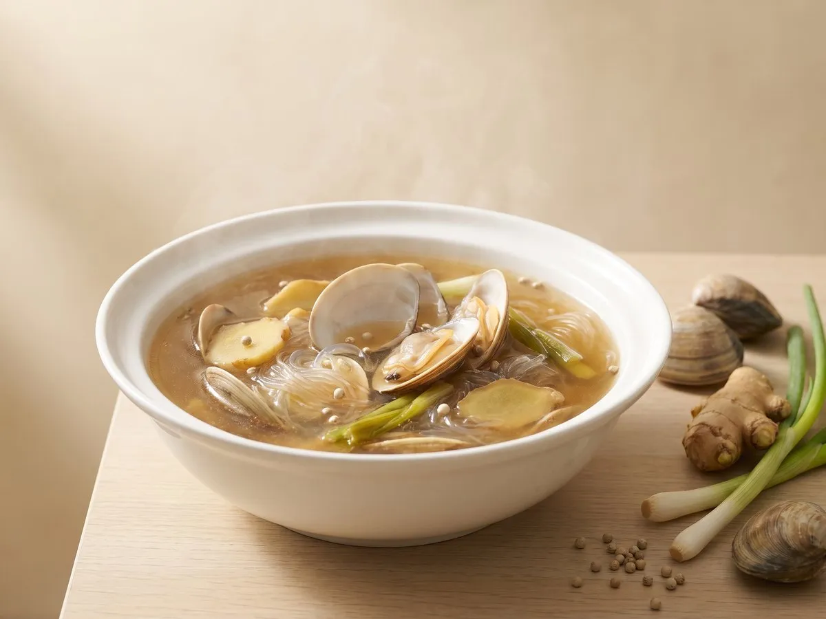 薑蔥蜆湯／油鹽水花甲粉絲湯